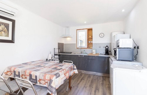 Lubersac Casa | Casa de vacaciones familiar en Lubersac – Estanque, jardín, tranquilidad y confort