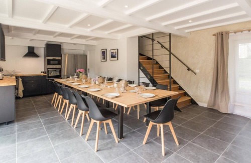 Bricqueville-sur-Mer Cabaña | Casa familiar con piscina climatizada, sauna y Wi-Fi cerca del mar