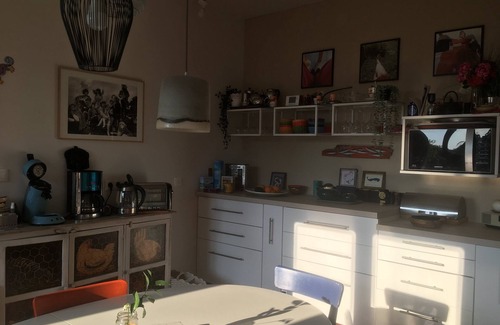 Tinteniac Casa | Family home / Artist. Halfway between town and sea. Quietly. Ideal for families