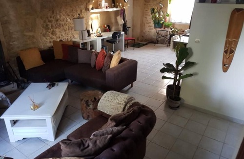 Remoulins Casa | Family home at pont du gard.