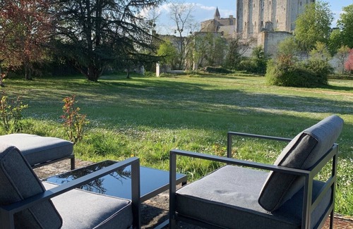 Loches Casa | Family home, magnificent view, large garden, close to the châteaux of the Loire Valley