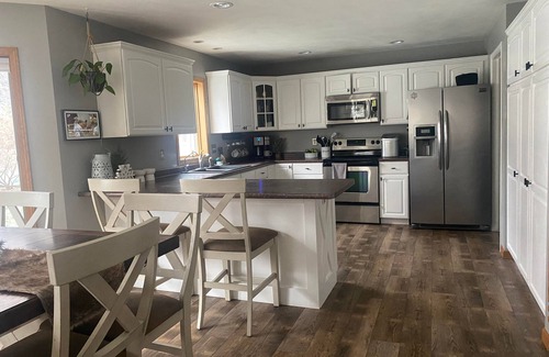 Neenah Casa | Family home near 2024 NFL draft & only 14miles from EAA