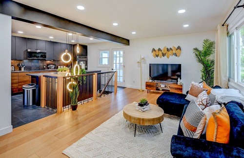 Monona Casa | FAMILY HOME | POOL TABLE | BOARD GAMES | NEW