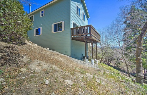 Lake Arrowhead Cabaña | Family Home w/ Deck & View, 4 Mi to Lake Arrowhead