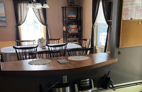 Nashua Casa | Family home w firepit & propane table near booming downtown, skiing, & hiking.