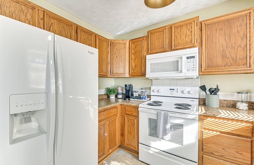Lexington Casa | Family Home w/ Ping-Pong & Fire Pit in Lexington