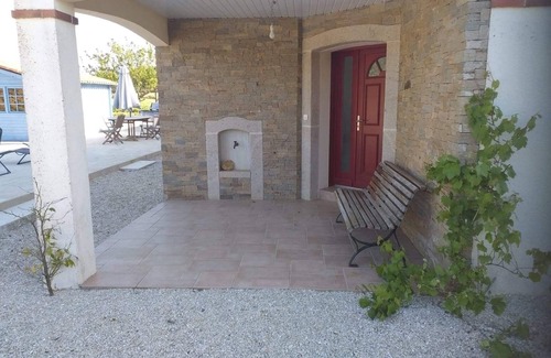 Saint-Valerien Casa | Family home with heated pool