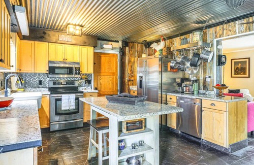 Lewes Casa | Family Home with Private Pool and Hot Tub in Lewes