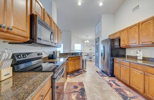 Davenport Casa | Family Home with Screened Porch in Davenport