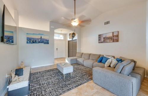 Davenport Casa | Family Home with Screened Porch in Davenport