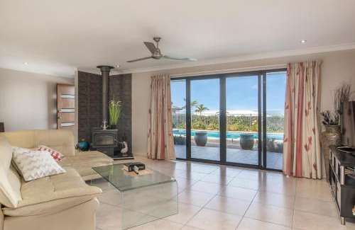 River Heads Casa | Family home with Sea views