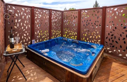 Hornby Casa | Family Home with Spa, Office and BBQ