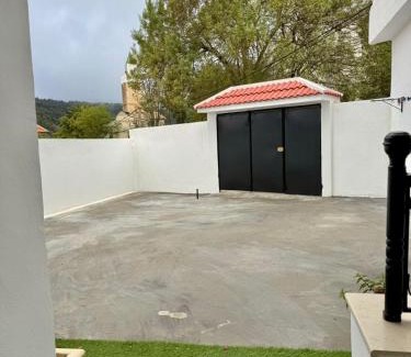 ‘Ayn ad Darahim Casa | Family House Ain Draham