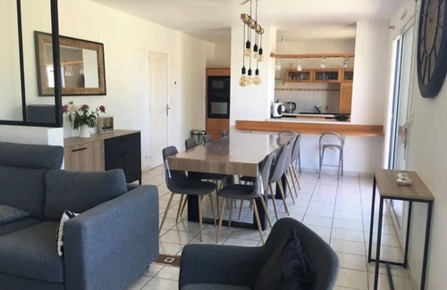 La Foret-Fouesnant Villa | Family house 180m2 - indoor pool - 150m from the beach on foot