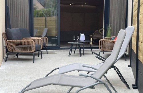 La Foret-Fouesnant Villa | Family house 180m2 - indoor pool - 150m from the beach on foot
