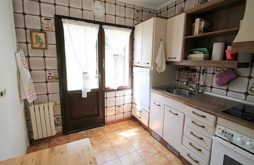 Quintueles Chalet De Esquí | Casa familiar en hermosa finca a 5 minutos de la playa.