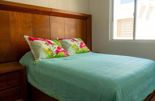 Área del bulevar Barra Vieja Casa | Family House with Pool 10 min airport