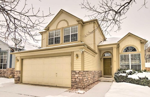 Seven Hills Casa | Family House with Private Yard - 16 Mi to DIA!
