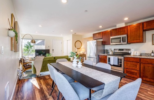 East Queen Anne Apartamento | Family | King Beds | In-Unit Laundry | Mins to DT