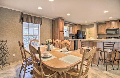 Moneta Casa | Family Lake Retreat with Screened Deck!
