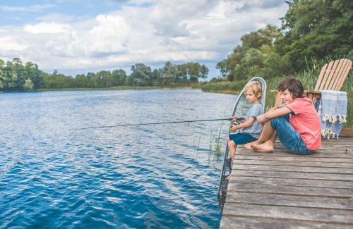 Brzozie Casa | Family Lodge for 13 guests, fireplace, lakeview, sauna, hot tube