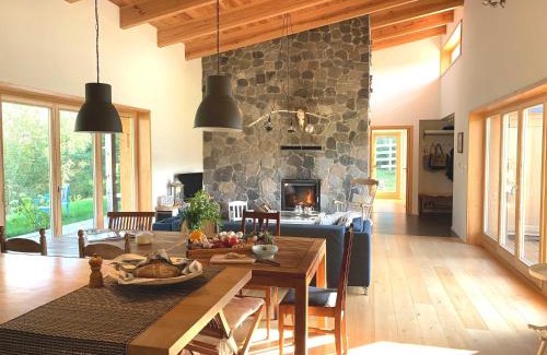Brzozie Casa | Family Lodge for 13 guests, fireplace, lakeview, sauna, hot tube