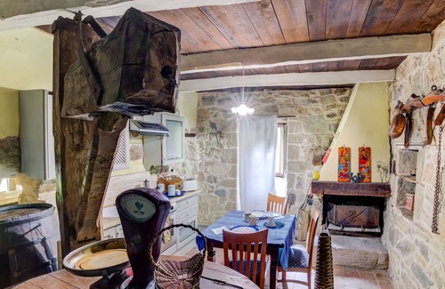 Roccafluvione Cabaña | Estancia familiar en el molino con barbacoa