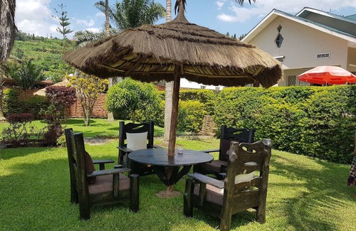 Gisenyi Casa | Family Nest Kivu Beach