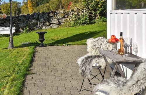 Ulstein Municipality Casa | Family Oasis with Lake View-By Traum