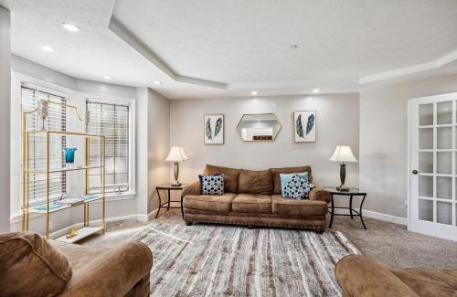 Amherst Casa | Family Paradise - Pool Theater Games Galore