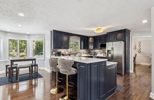 Amherst Casa | Family Paradise - Pool Theater Games Galore