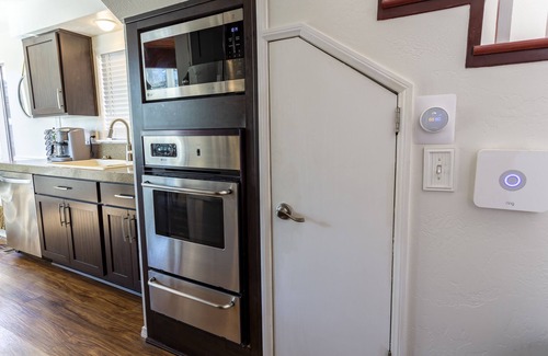 Cedar Glen Cabina | Family & Pet Friendly Cabin w/ AC in Lake Arrowhead - Midweek Stay 3, Pay 2 Deal