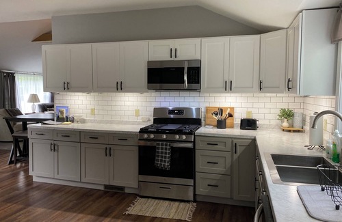 Jamestown Casa | Family & pet friendly home with yard - 5 minutes from Chautauqua Lake!