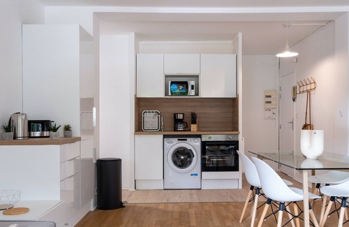 Ancely Apartamento | Family residence near park