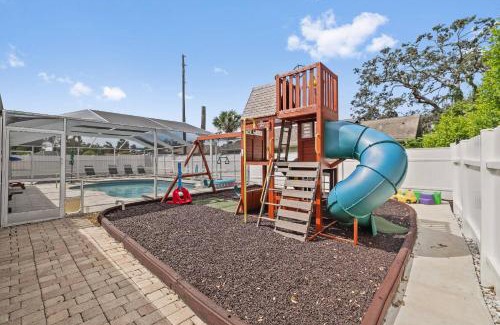 Jasmine Estates Casa | Family Retreat with Heated Pool, Playground, Ping Pong Table