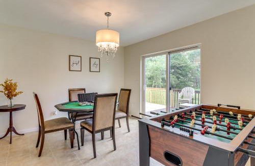 Long Pond Casa | Family Retreat with 2 Game Rooms and Deck in Long Pond