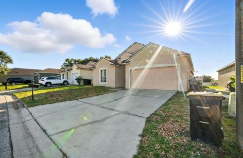 Sunset Ridge Casa | Family Retreat with Private Pool near Disney! residence