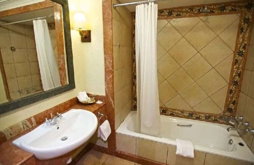 Victoria Falls Complejo | Habitación familiar con capacidad para cuatro