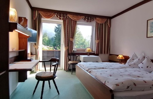 Hinterstoder Hotel | Habitación familiar Fam. Con ducha, WC - Hotel garni Landhaus Bürtlmair ***
