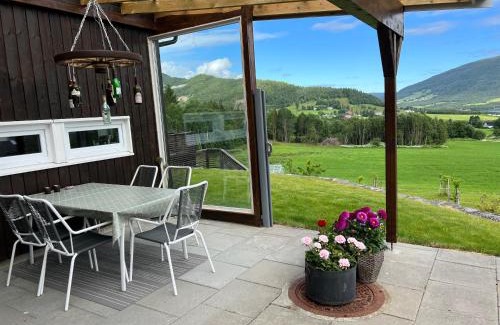 Eide Casa | Family Room in Modern House
