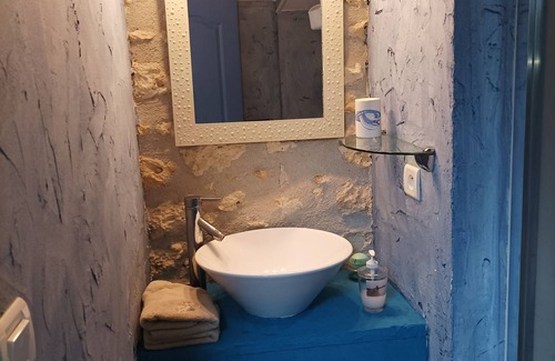 Le Gua Cama Y Desayuno | Family bed and breakfast, Océane, with heated swimming pool near Royan.