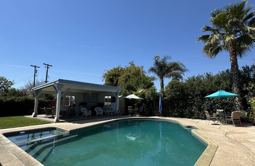 Atwater Casa | Family Sized home w/Pool, Pool table, ping pong & darts in a central location!