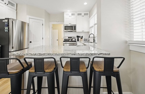 Mapleton/Fall Creek Casa | Family Spacious 5BR Retreat w Game Filled Basement Suite