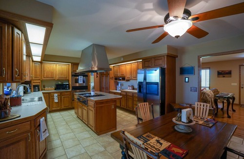 Cameron Casa | Madison River Overlook 4 Leggs River Ranch