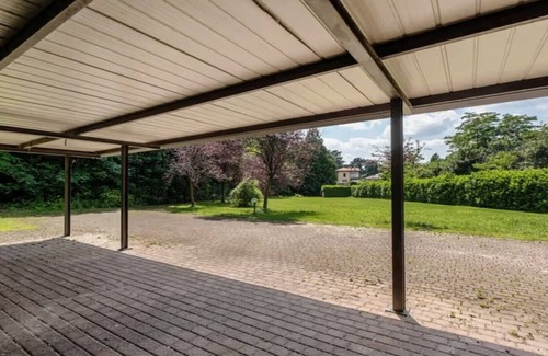 Capolago Apartamento | Family suite with fireplace and terrace in villa with park-Lago di Varese