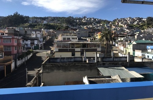 Quito Condominio | FAMILY SUITE WITH TERRACE IN RENT FOR FOREIGNERS