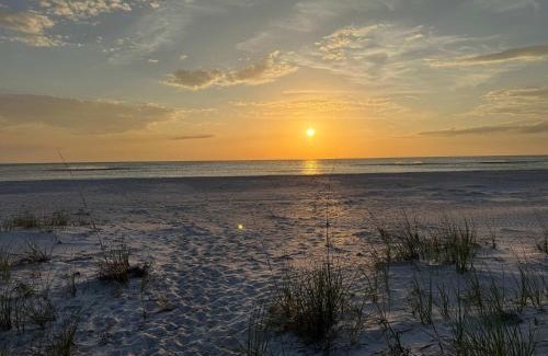Placida Casa | Family Tides on LGI - Golf Cart Included