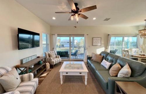 Placida Casa | Family Tides on LGI - Golf Cart Included