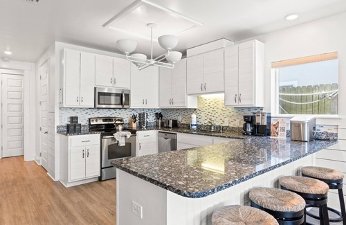 Bahama Beach Casa | Family Tides A Beach House - Beachfront - Beach House - Slps 20, Free Golf