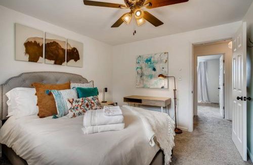 Arvada Apartamento | Family Townhome Near Mountains & Olde Town Arvada